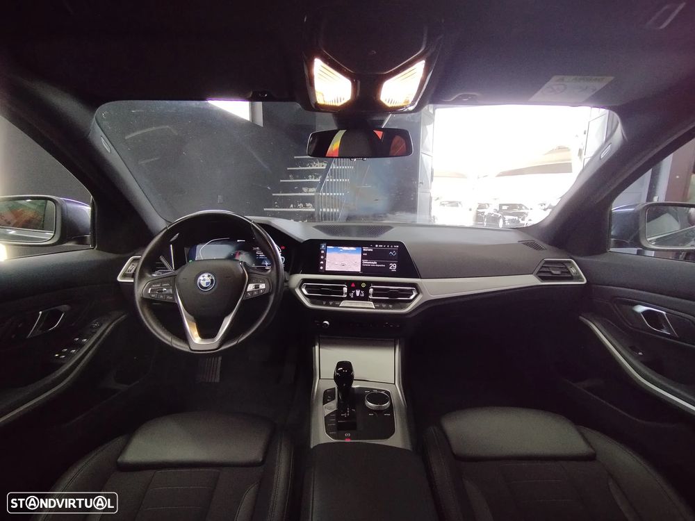 BMW 320 e Auto - 19