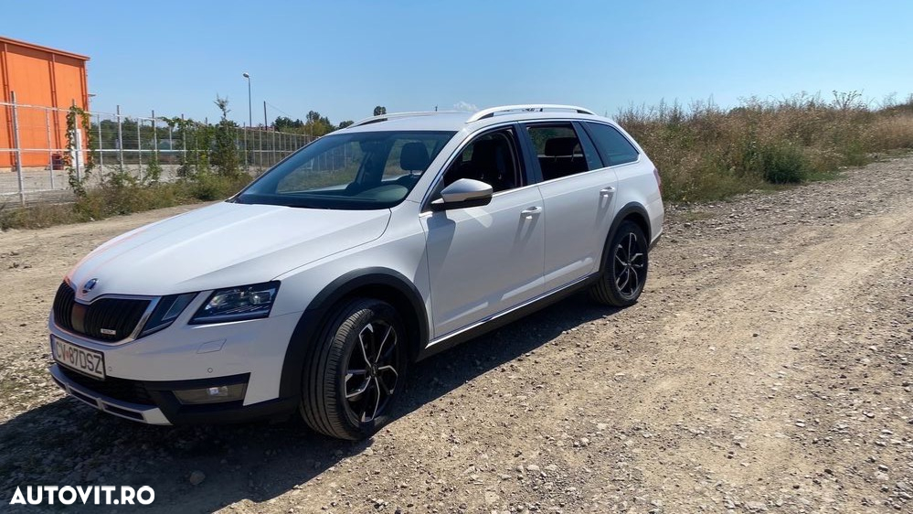 Skoda Octavia Combi 2.0 TDI 4x4 DSG Scout - 18