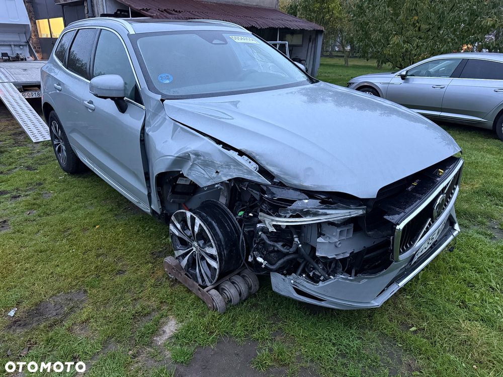 Volvo XC 60 T6 Plug-In Hybrid AWD Core - 1