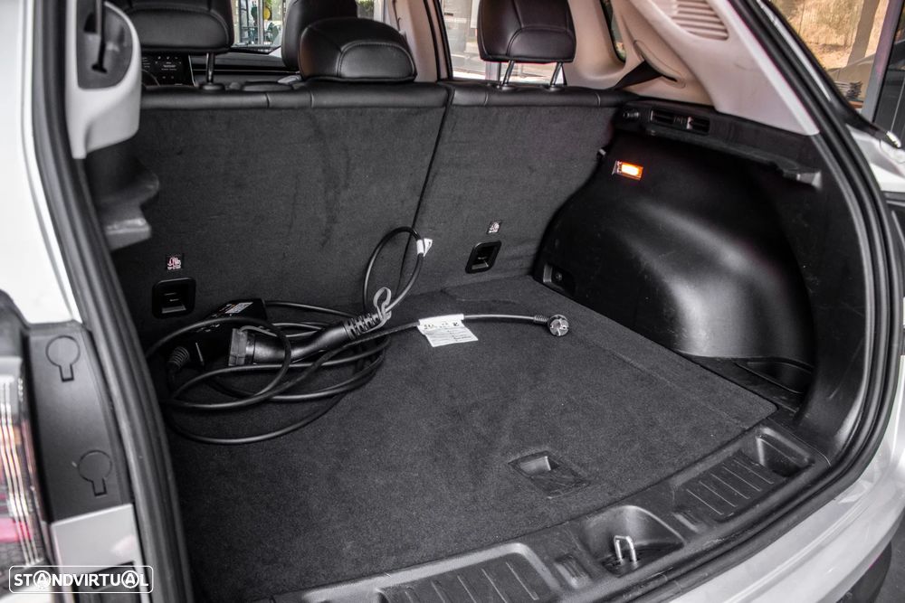 Jeep Compass 1.3 TG 4Xe Limited S - 32