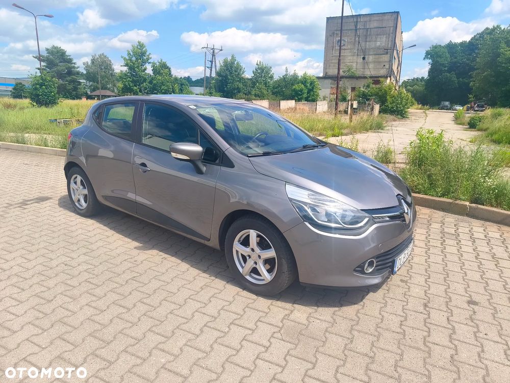 Renault Clio 1.2 16V 75 Life - 16