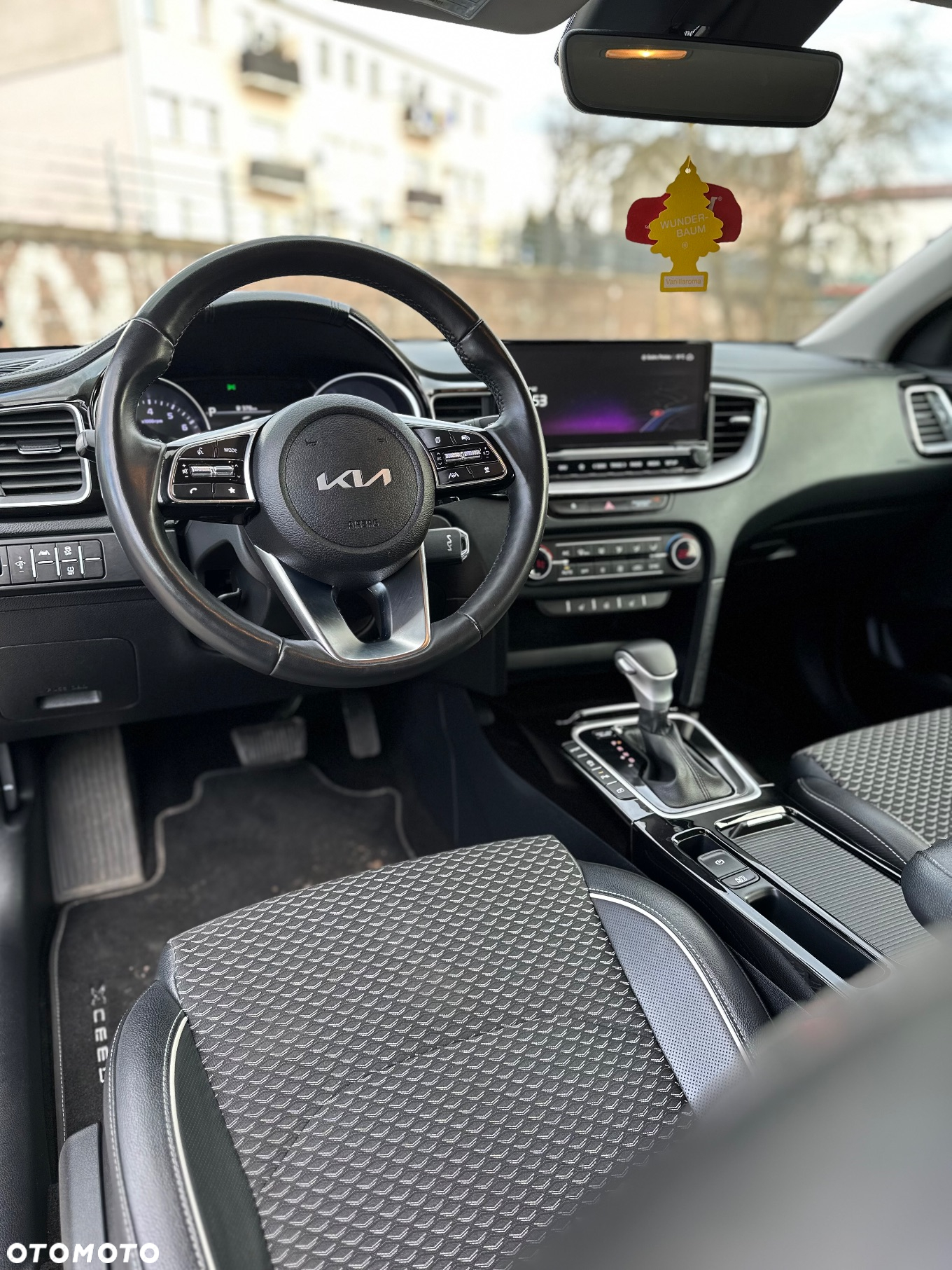 Kia XCeed 1.5 T-GDI L Business Line DCT - 13