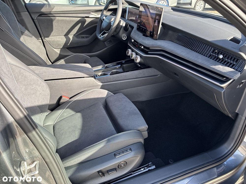 Skoda Superb 2.0 TSI Sportline DSG - 14