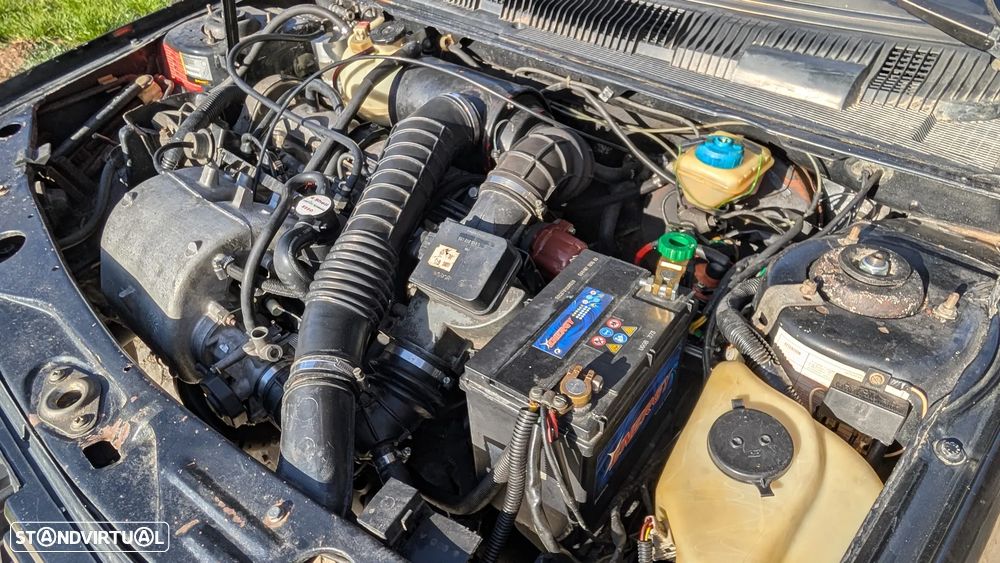 Peugeot 205 1.6 GTi - 12