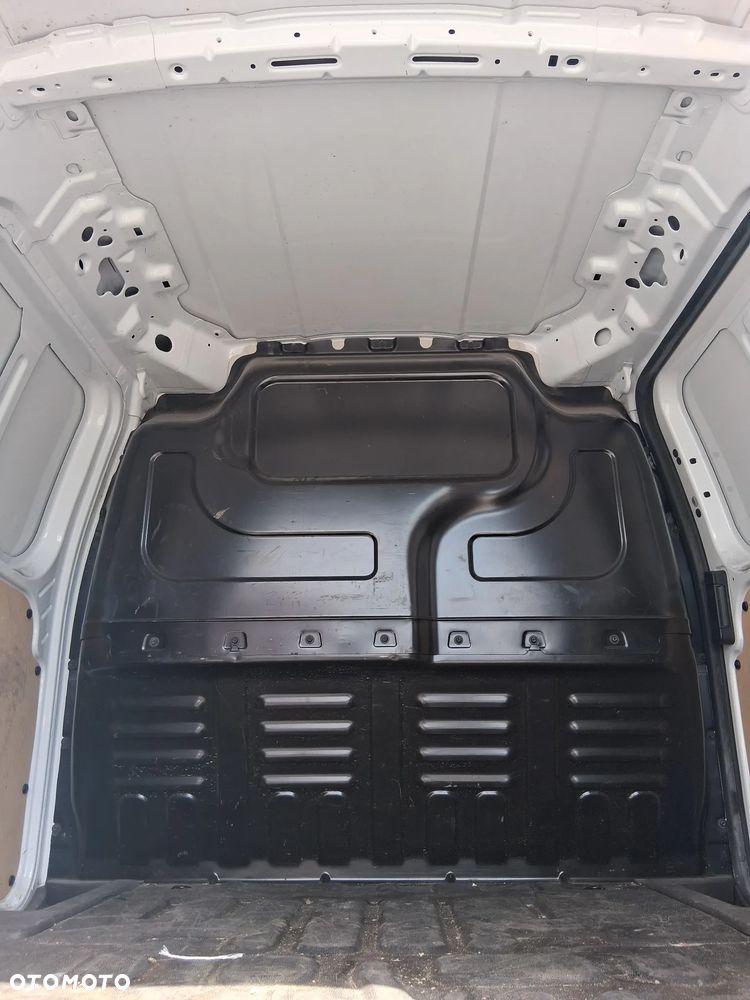 Ford Transit Courier - 7