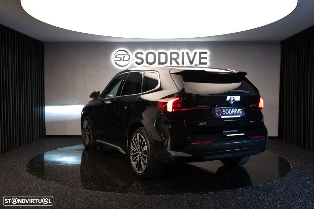 BMW iX1 eDrive20 xLine - 3