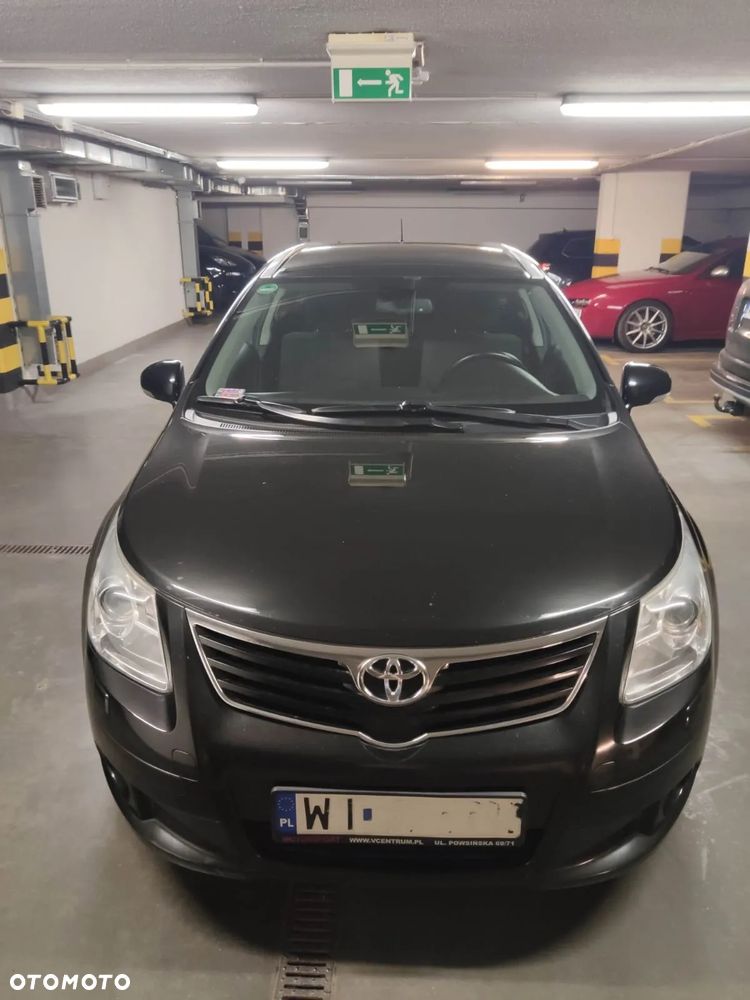 Toyota Avensis - 4