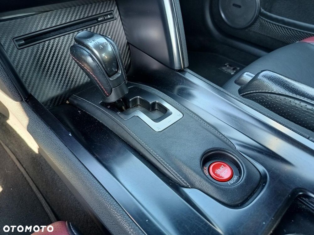 Nissan GT-R - 21