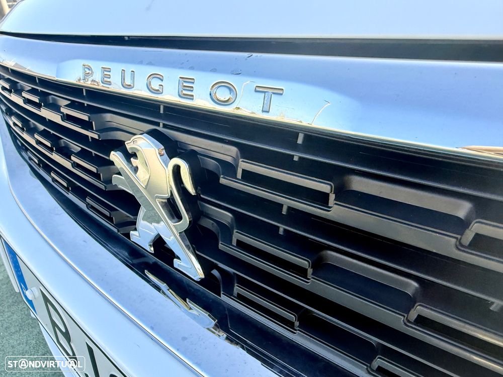 Peugeot 308 BlueHDi 130 Black Edition - 21