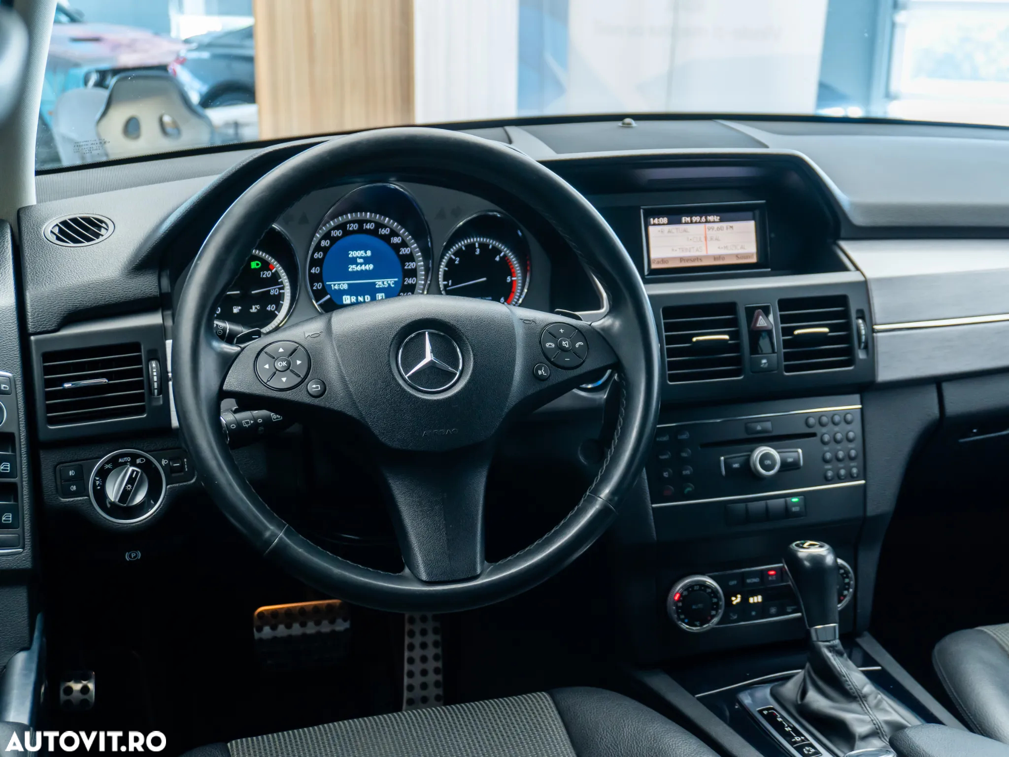 Mercedes-Benz GLK 220 CDI 4Matic (BlueEFFICIENCY) 7G-TRONIC - 21