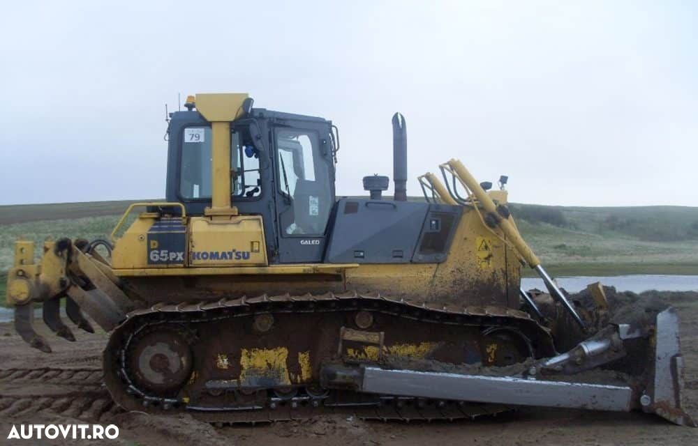 Dezmembram buldozer KOMATSU d65px-15 - 1