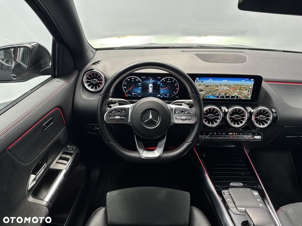 Mercedes-Benz GLA 200 AMG Line - 23