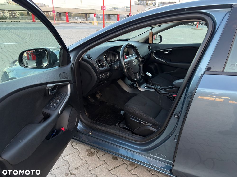 Volvo V40 - 14