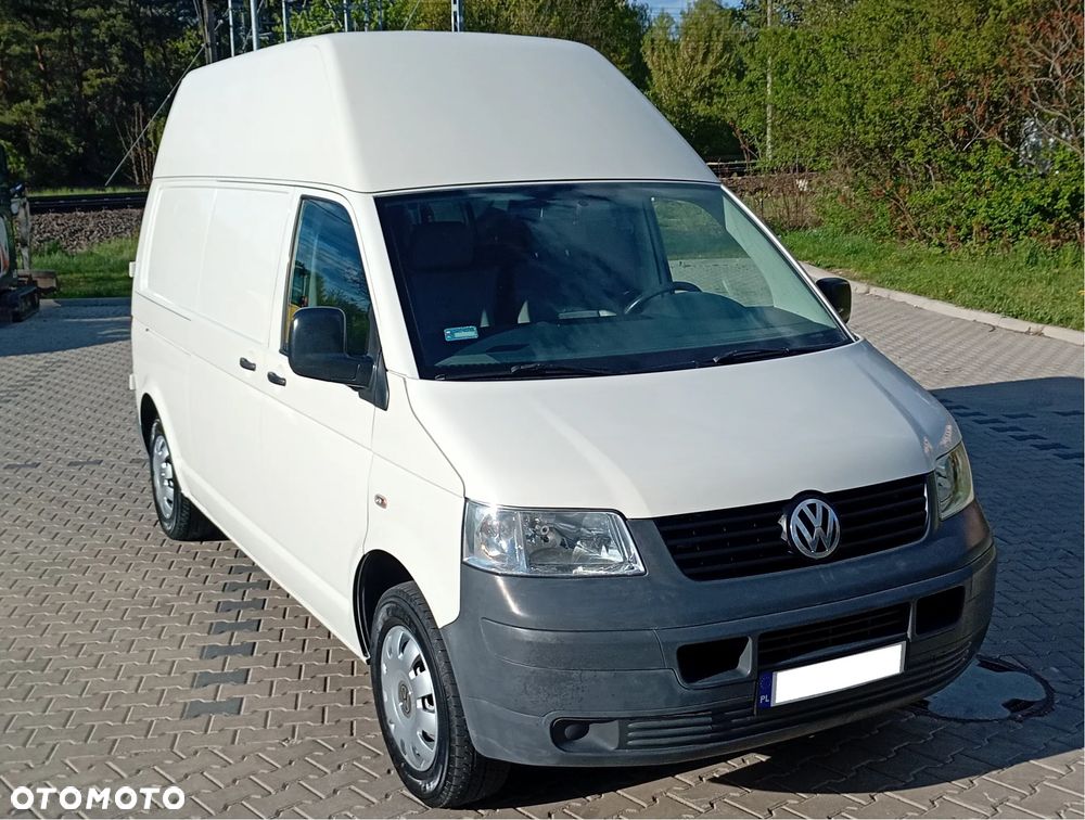 Volkswagen TRANSPORTER T5 XI.2009r. MAX WYSOKI 1,9 TDI 102KM KLIMATYZACJA NOWE SPRZĘGŁO I ROZRZĄD PRZEGLĄD NA ROK ZERO RDZY 3 OSOBOWY STAN TECHNICZNY WZOROWY ŁADOWNOŚĆ 1385 KG BEZWYPADKOWY VAT1 ELEKTR. SZYBY I LUSTERKA - 2