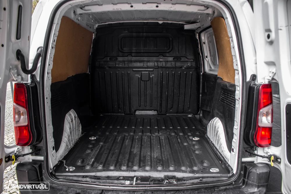 Peugeot Partner BlueHDi 100 L2 Cabine Dupla - 25