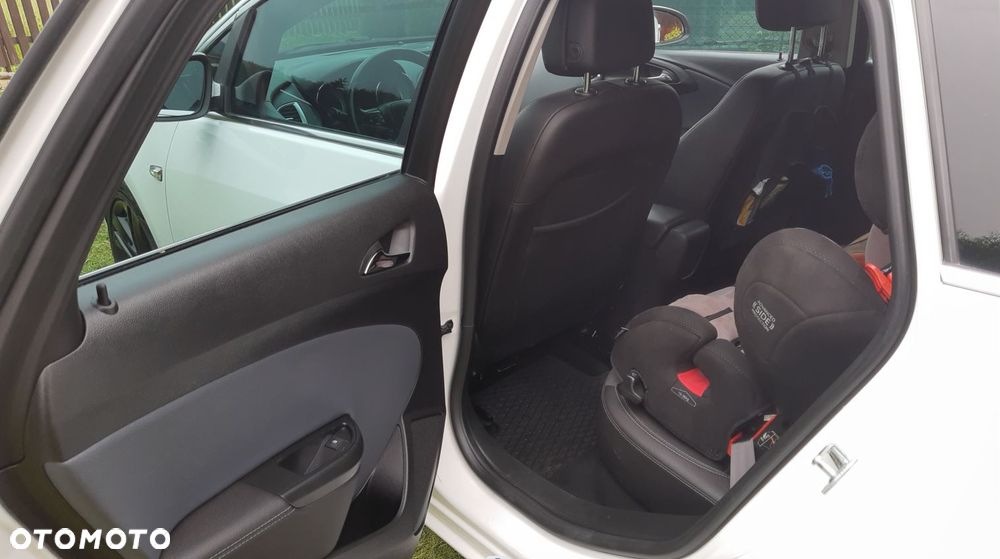 Opel Astra 1.4 Turbo Cosmo - 17