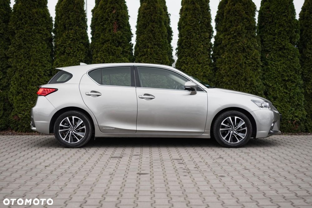 Lexus CT - 8