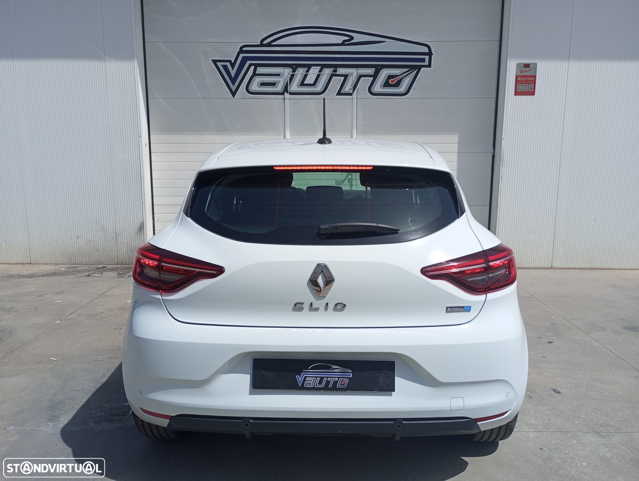 Renault Clio 1.6 E-Tech Edition One - 6