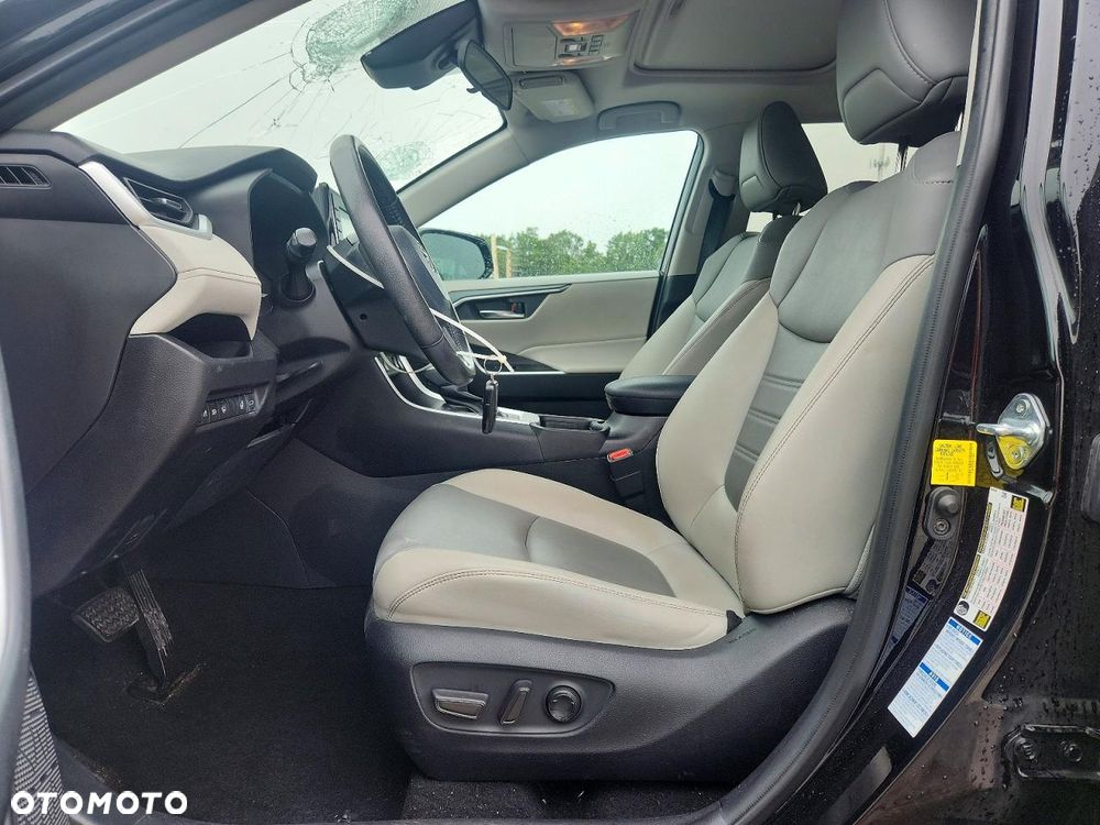 Toyota RAV4 - 7