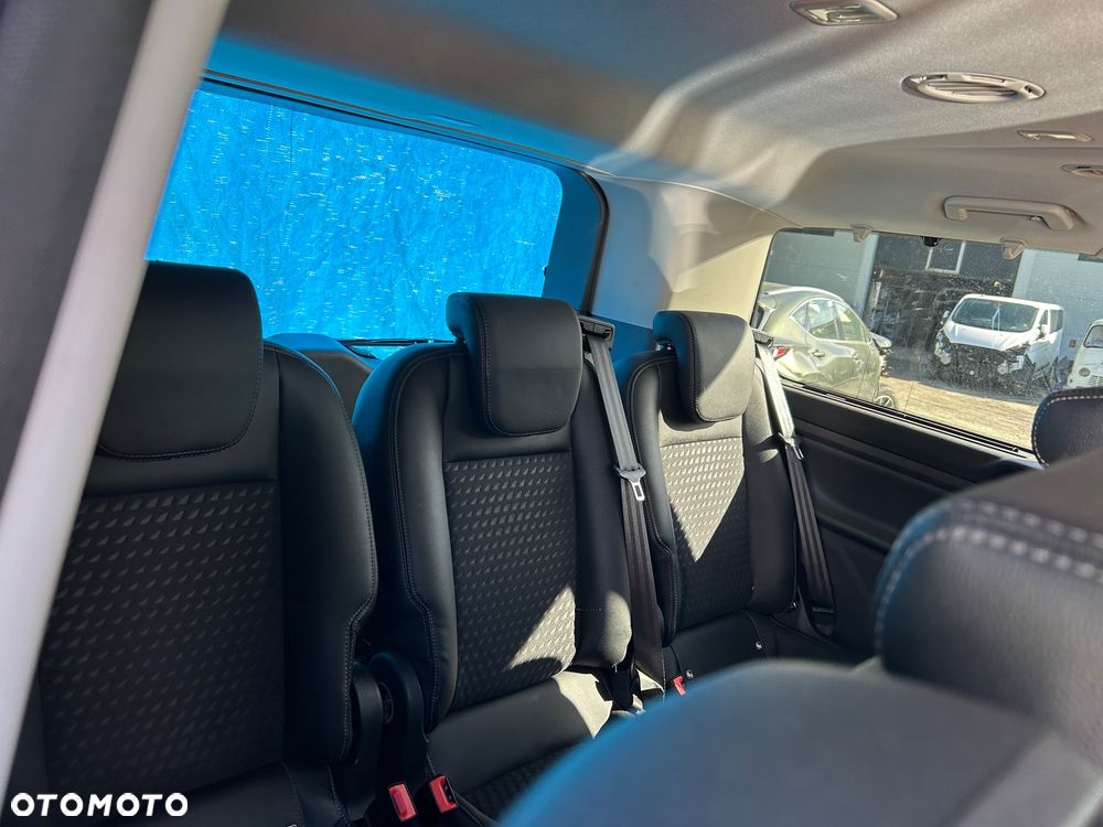 Ford Tourneo Custom - 8