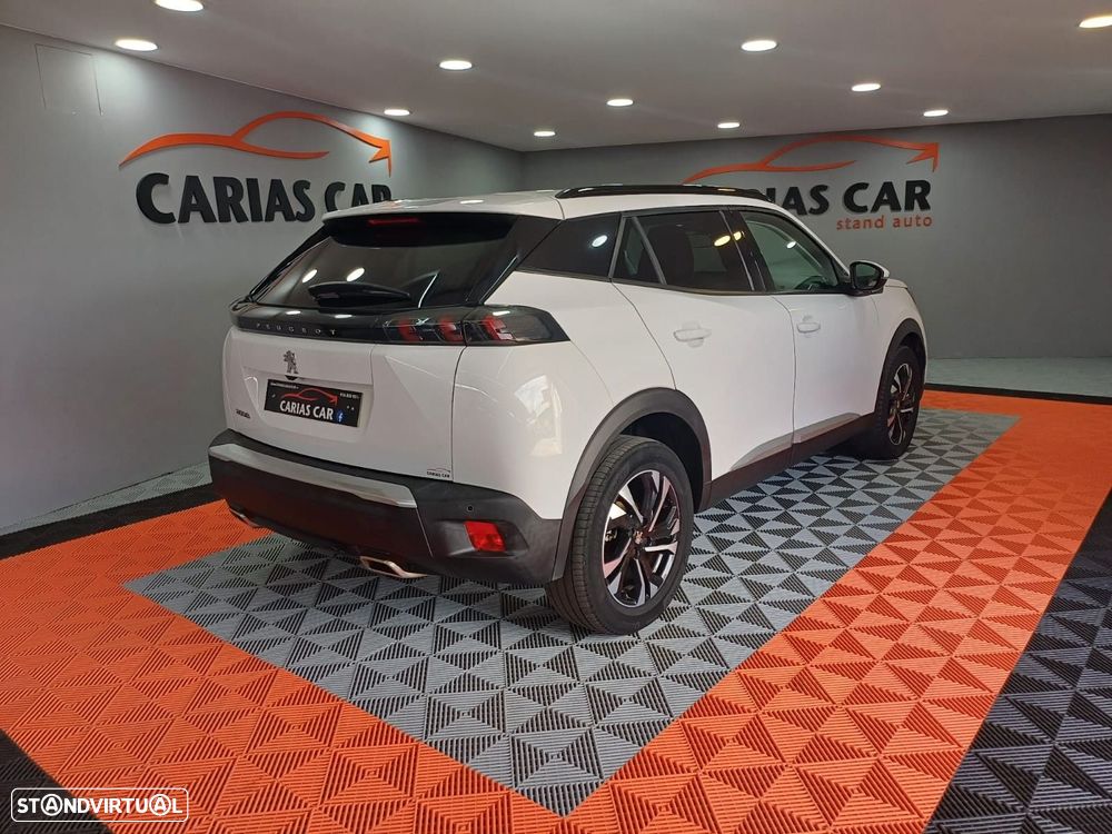 Peugeot 2008 1.2 PureTech Allure EAT8 - 5