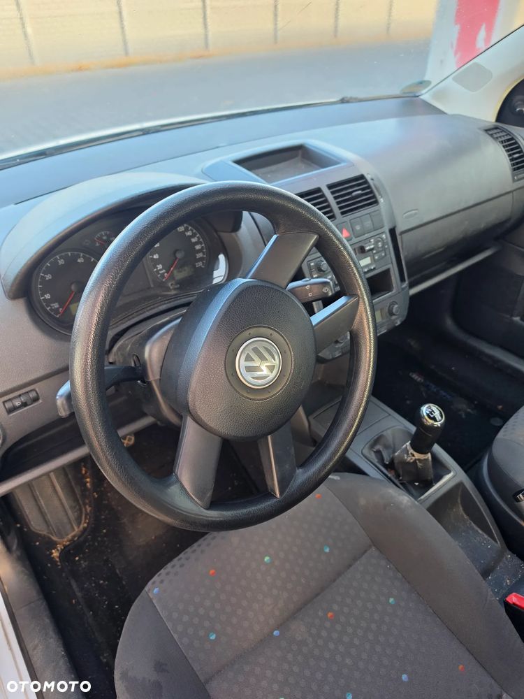 Volkswagen Polo - 11