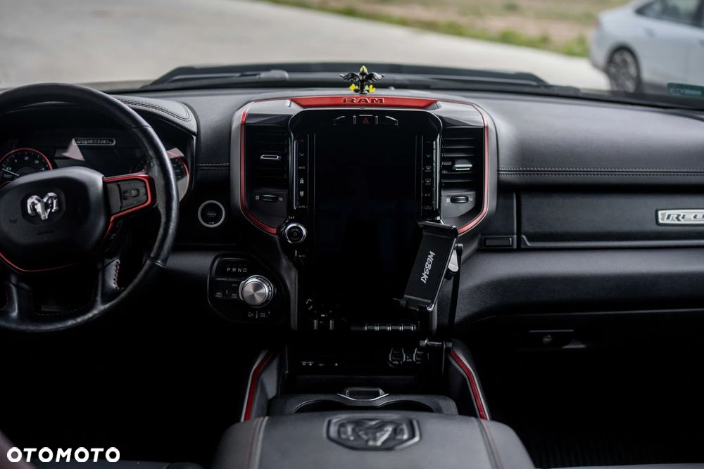 Dodge RAM 1500 5.7 4x4 - 12