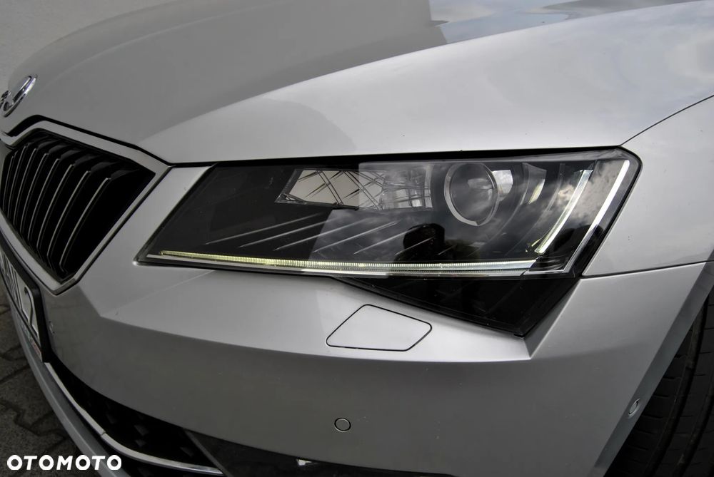 Skoda Superb 2.0 TDI 4x4 DSG Style - 15