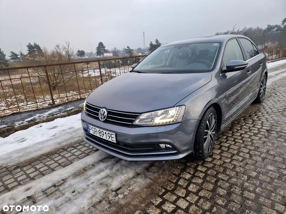 Volkswagen Jetta 1.4 TSI BMT Highline - 1