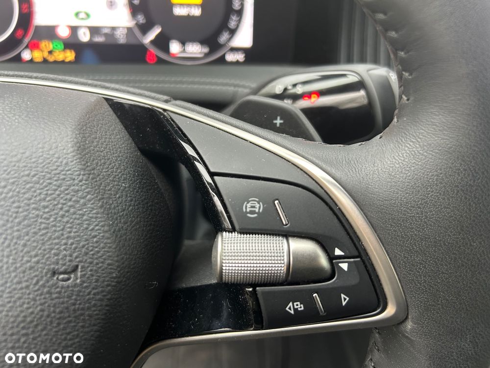 Skoda Superb 2.0 TDI SCR 4x4 L&K DSG - 24