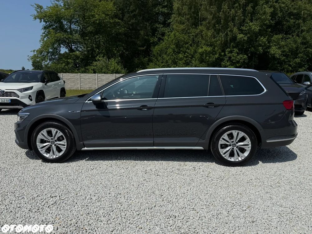 Volkswagen Passat Alltrack 2.0 TDI SCR DSG 4Motion - 8