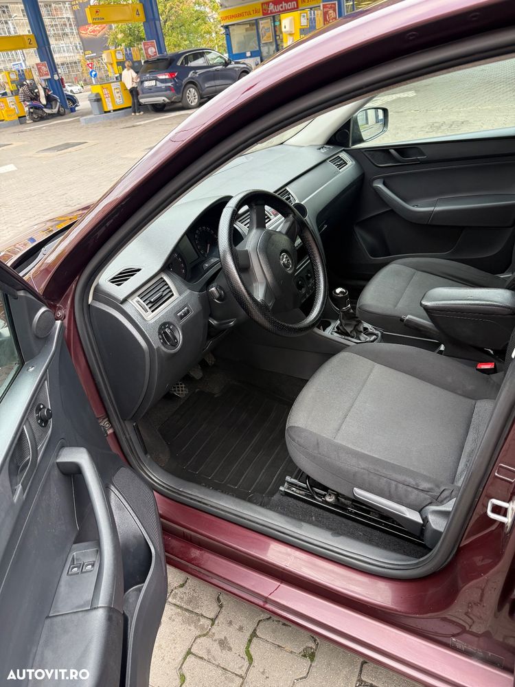 Skoda RAPID 1.6 TDI Active - 12
