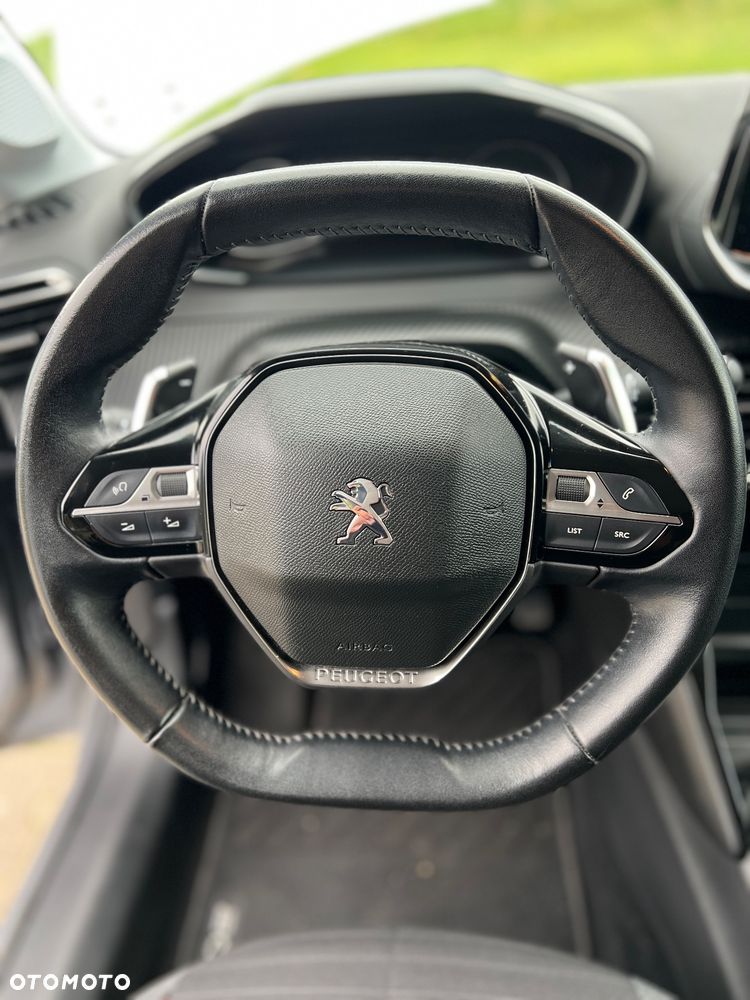 Peugeot 208 PureTech 100 EAT8 Allure Pack - 26