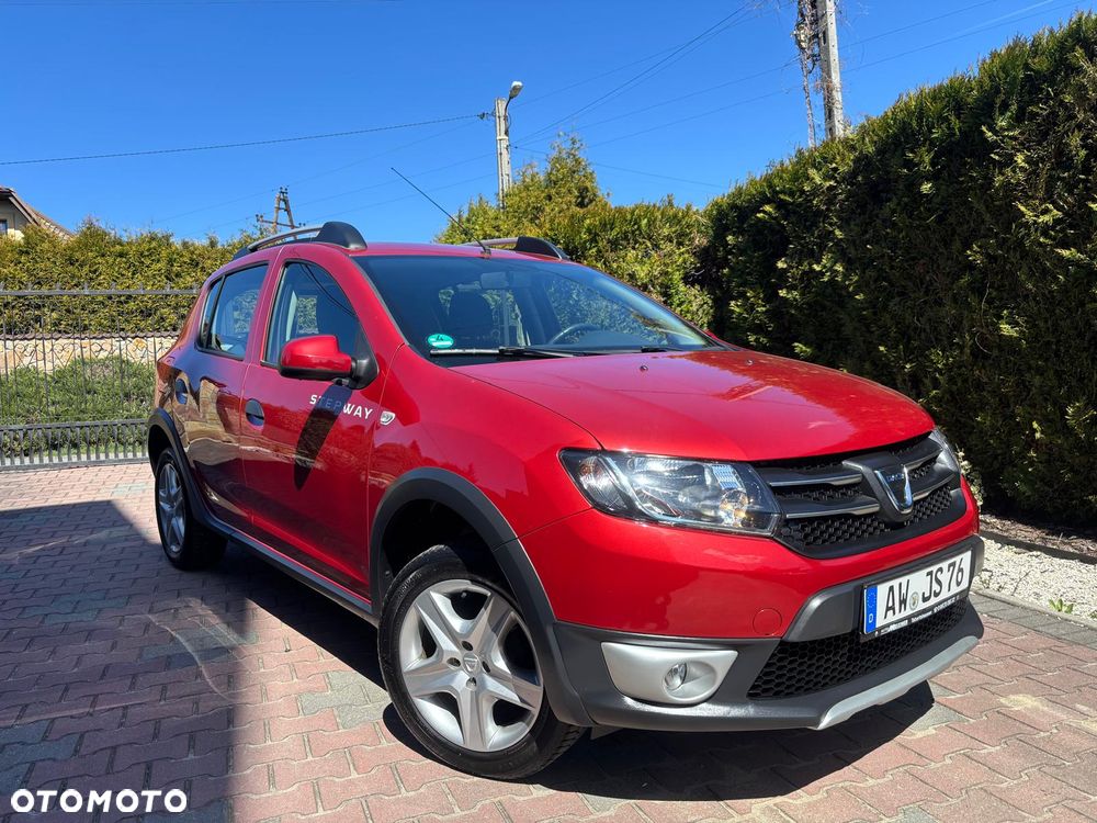 Dacia Sandero TCe 90 S&S Celebration - 1