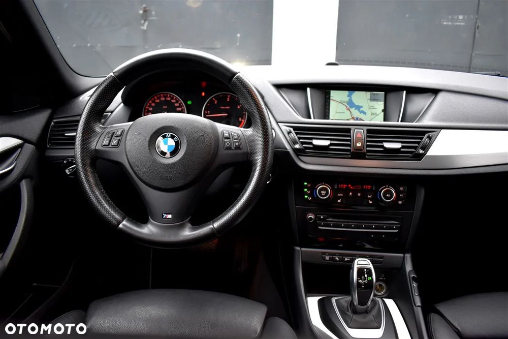 BMW X1 xDrive18d xLine - 26