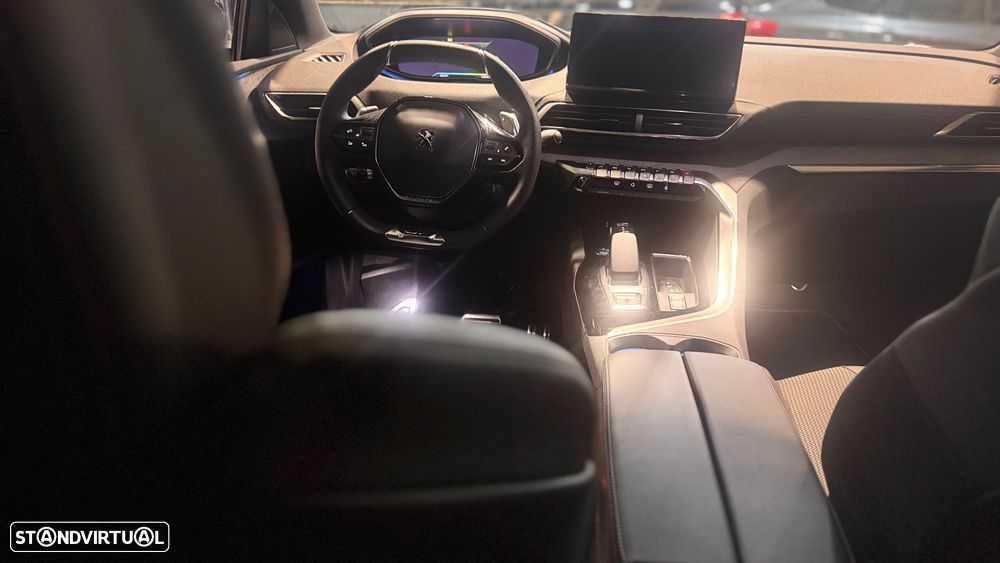 Peugeot 3008 Hybrid 225 e-EAT8 GT - 12