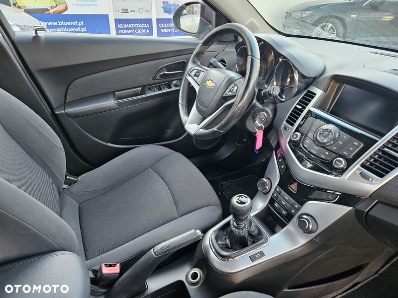 Chevrolet Cruze 1.8 LT - 16