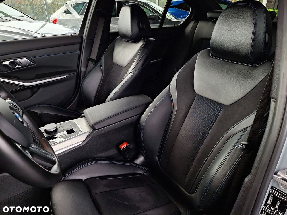BMW Seria 3 320d xDrive M Sport sport - 21