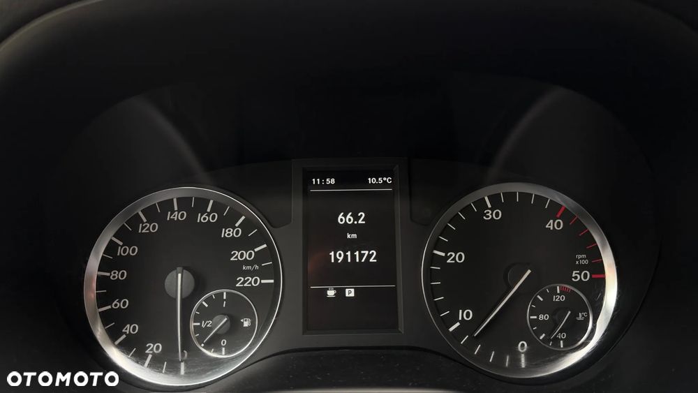 Mercedes-Benz Vito - 25