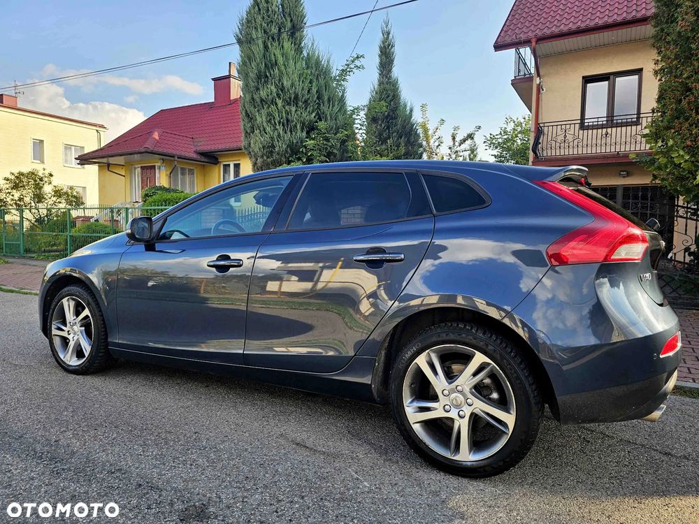 Volvo V40 D4 Geartronic Summum - 13