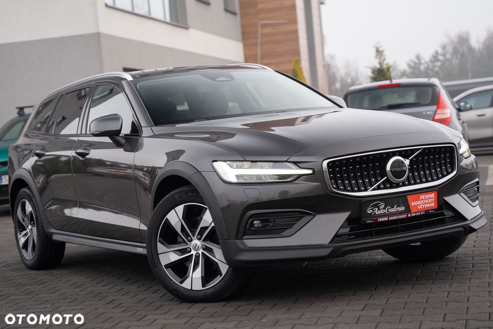 Volvo V60 Cross Country B4 D AWD Geartronic Pro - 3