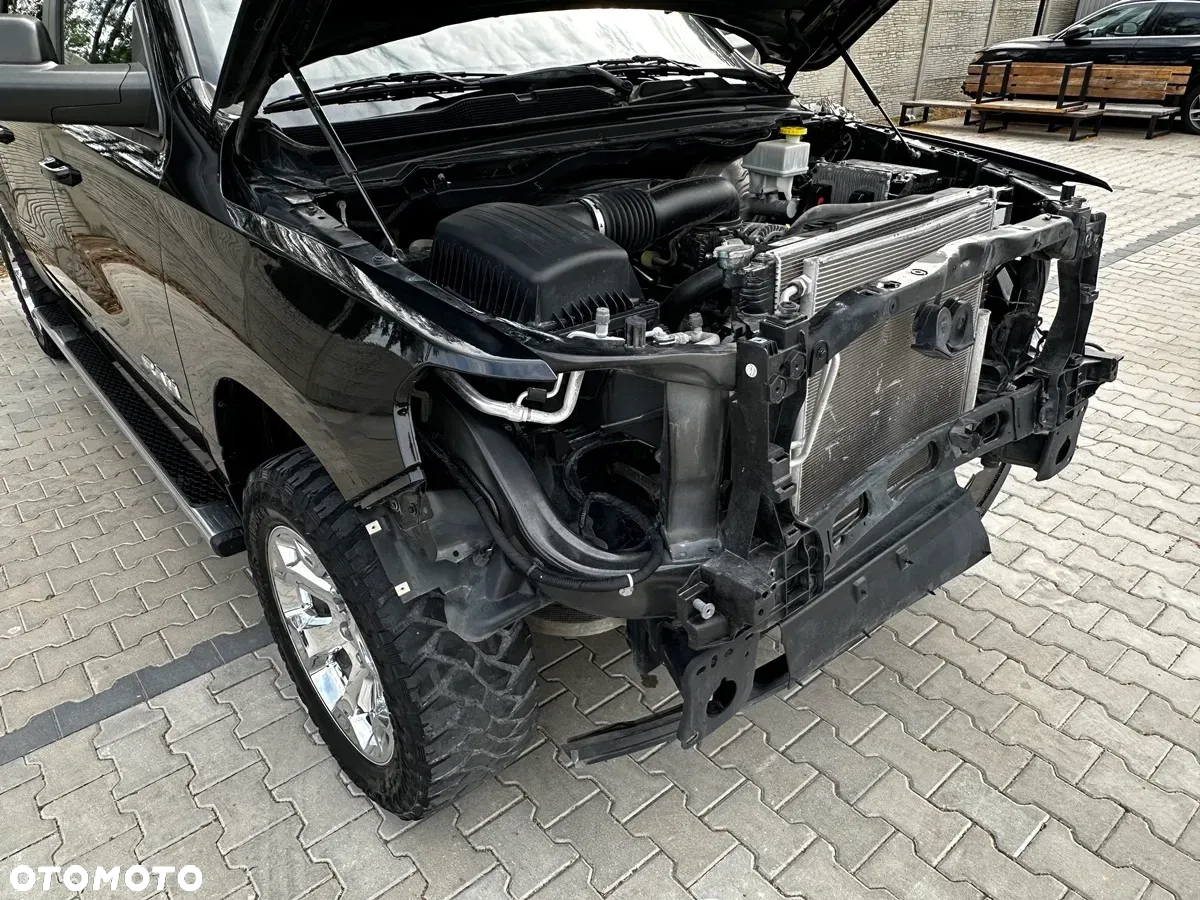 Dodge RAM 1500 5.7 4x4 - 24