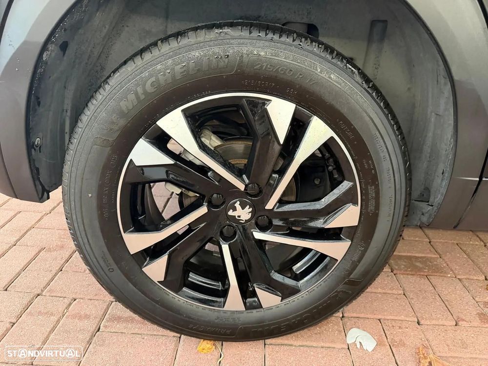 Peugeot 2008 1.5 BlueHDi GT Pack EAT8 - 30