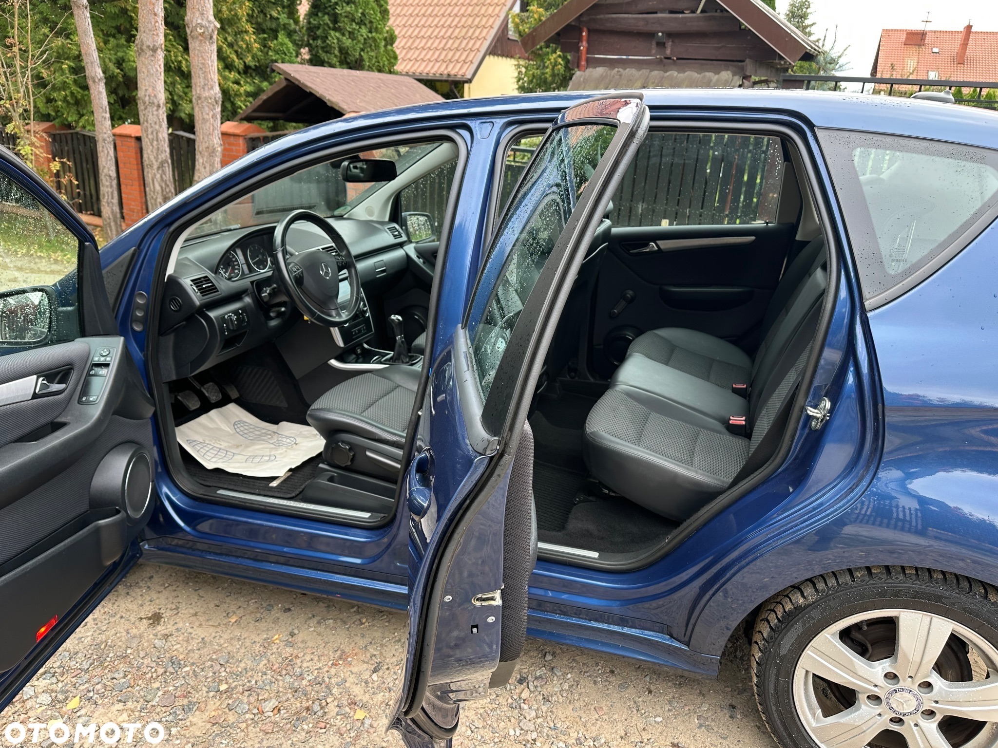 Mercedes-Benz Klasa A 180 BlueEFFICIENCY Avantgarde - 17