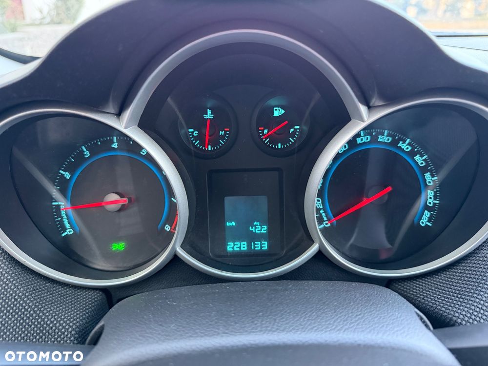 Chevrolet Cruze 1.6 LT - 20