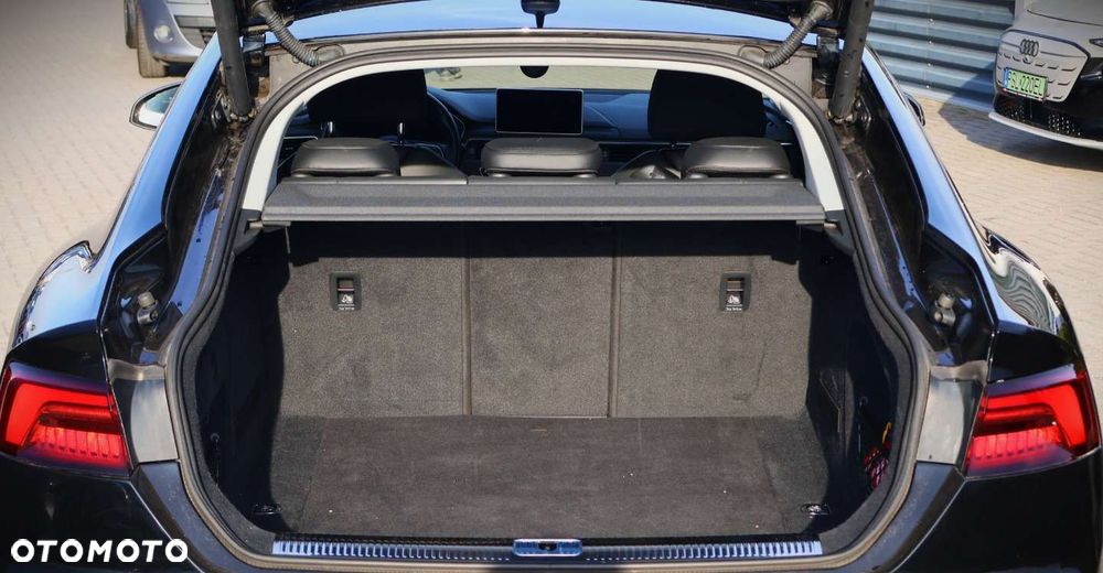 Audi A5 Limousine - 22