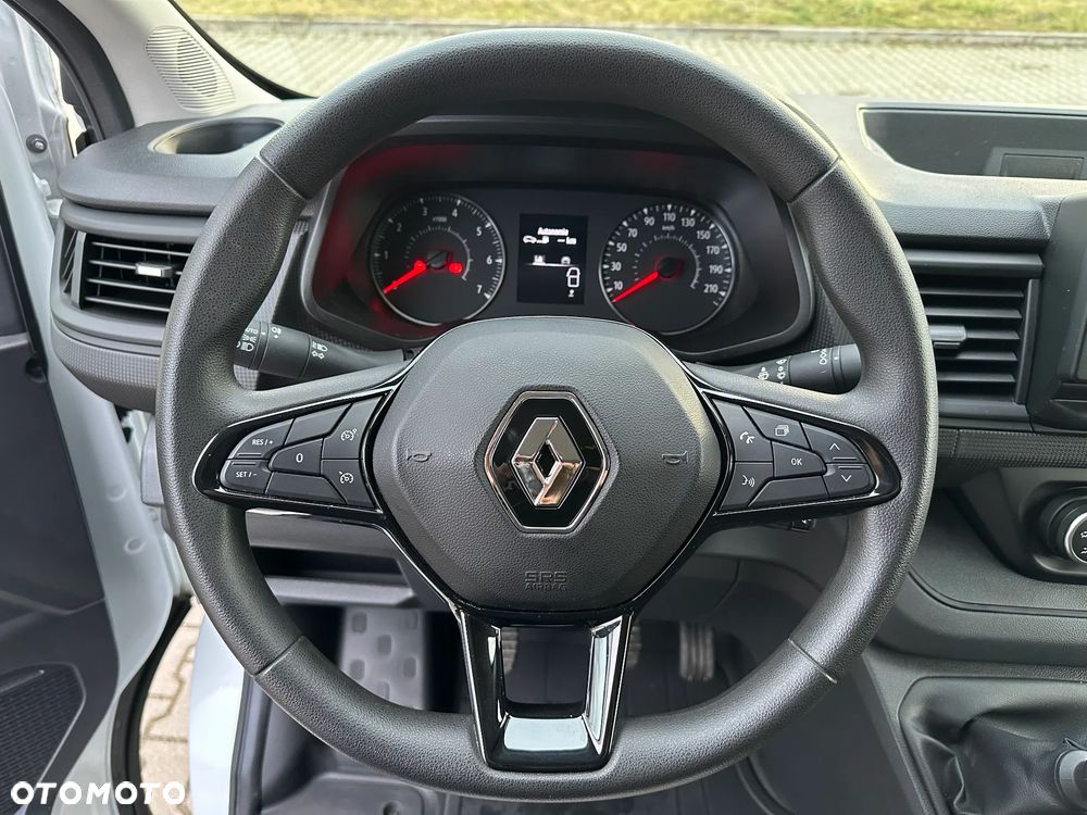 Renault Trafic - 22