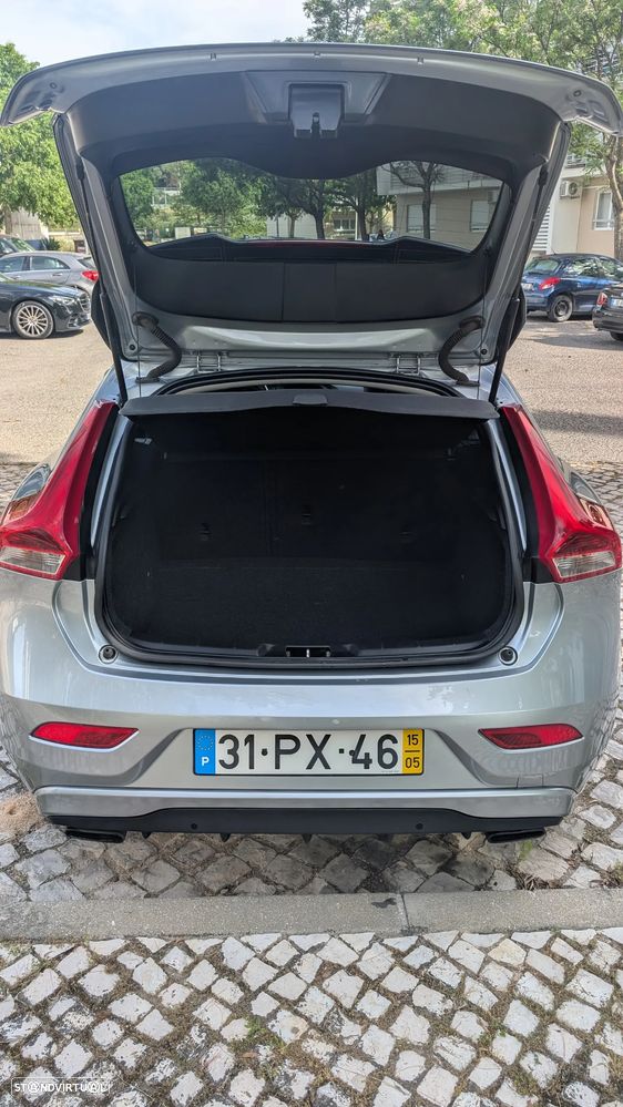 Volvo V40 2.0 D2 Momentum - 12