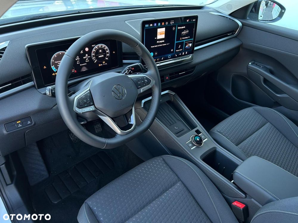 Volkswagen T-Roc - 5