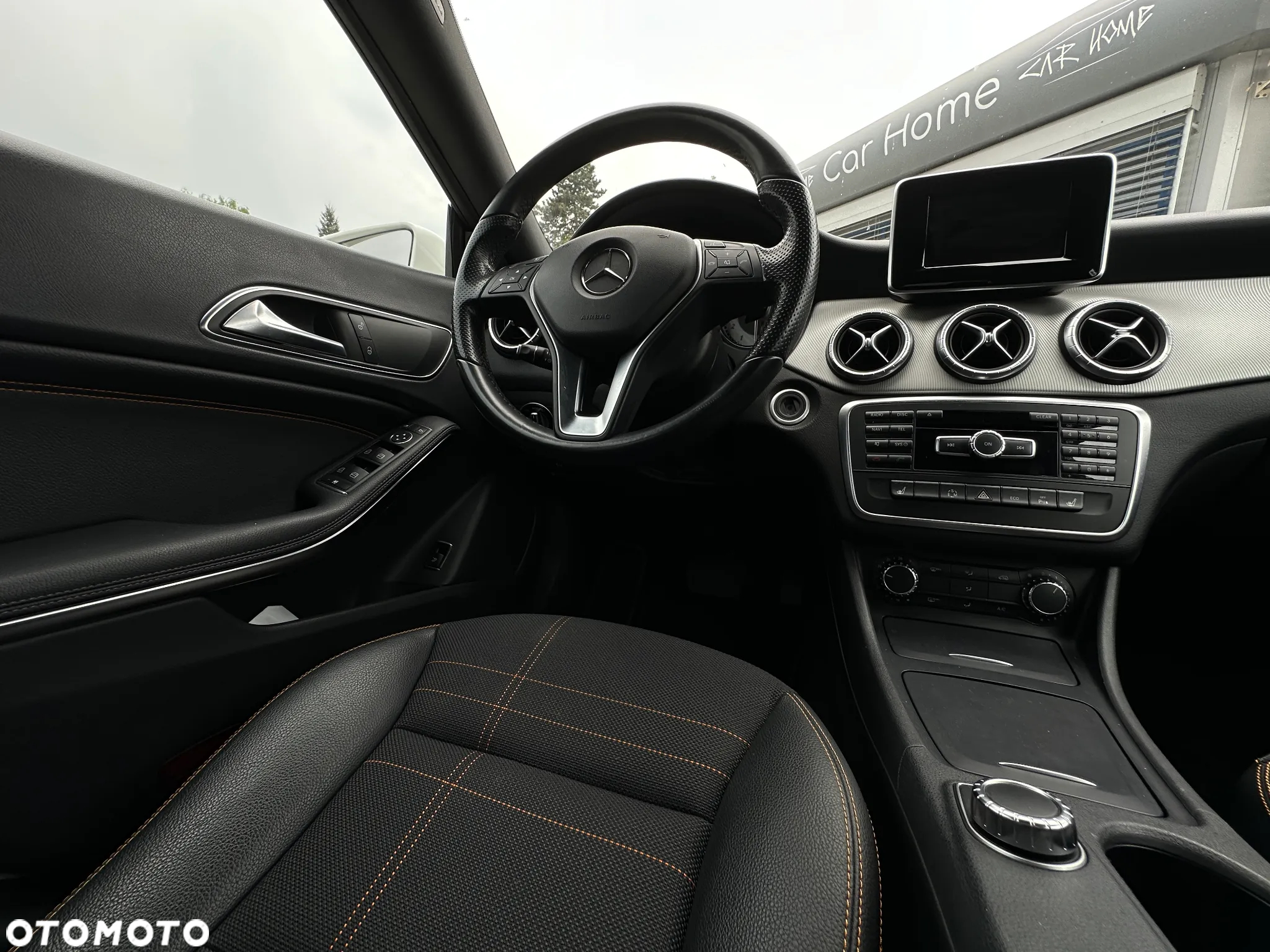Mercedes-Benz CLA 180 7G-DCT - 11